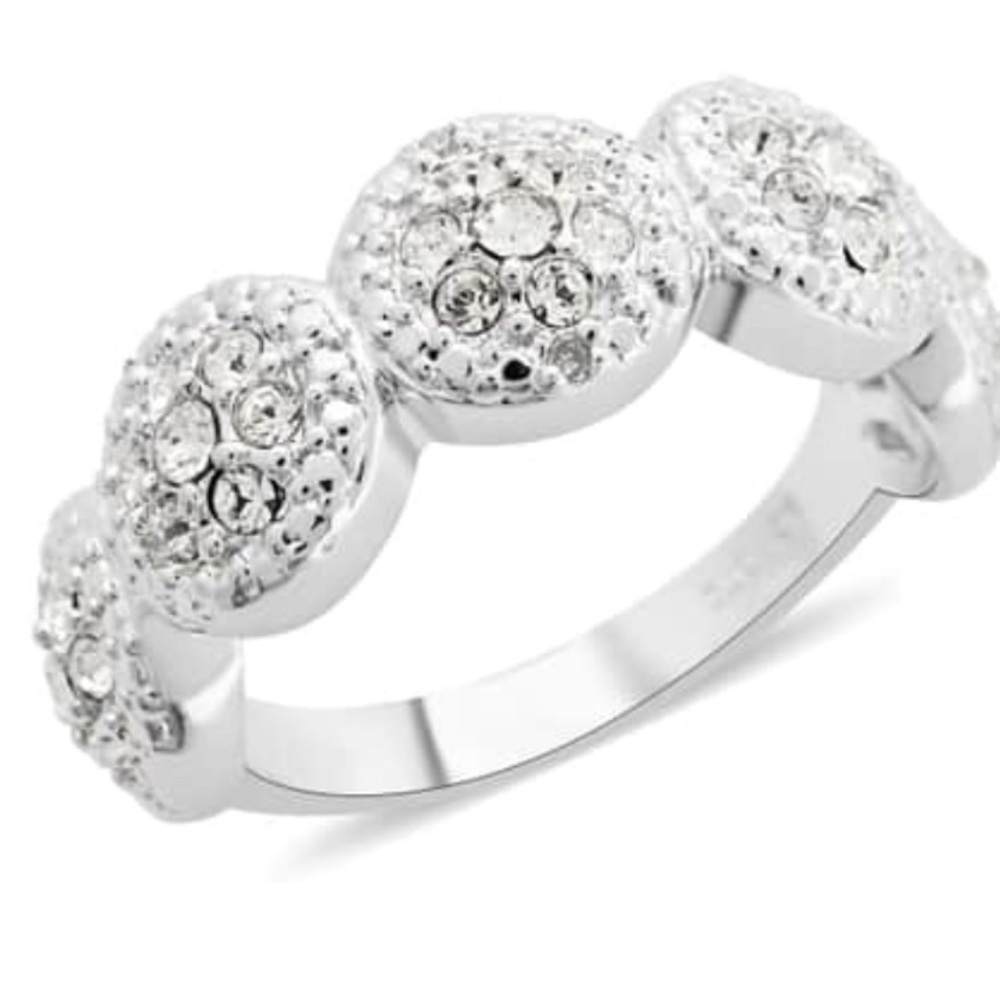 NWT Women’s Sparkling White Austrian Crystal Ring in Silvertone Size 7 $129 MSRP